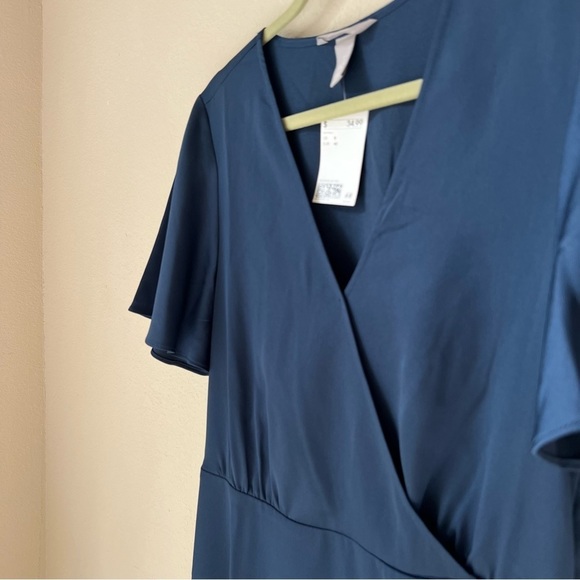 NWT H&M Satin Wrap Flowy Short Sleeve Summer Midi Dress in Dark Blue, size 8 - Picture 2 of 14
